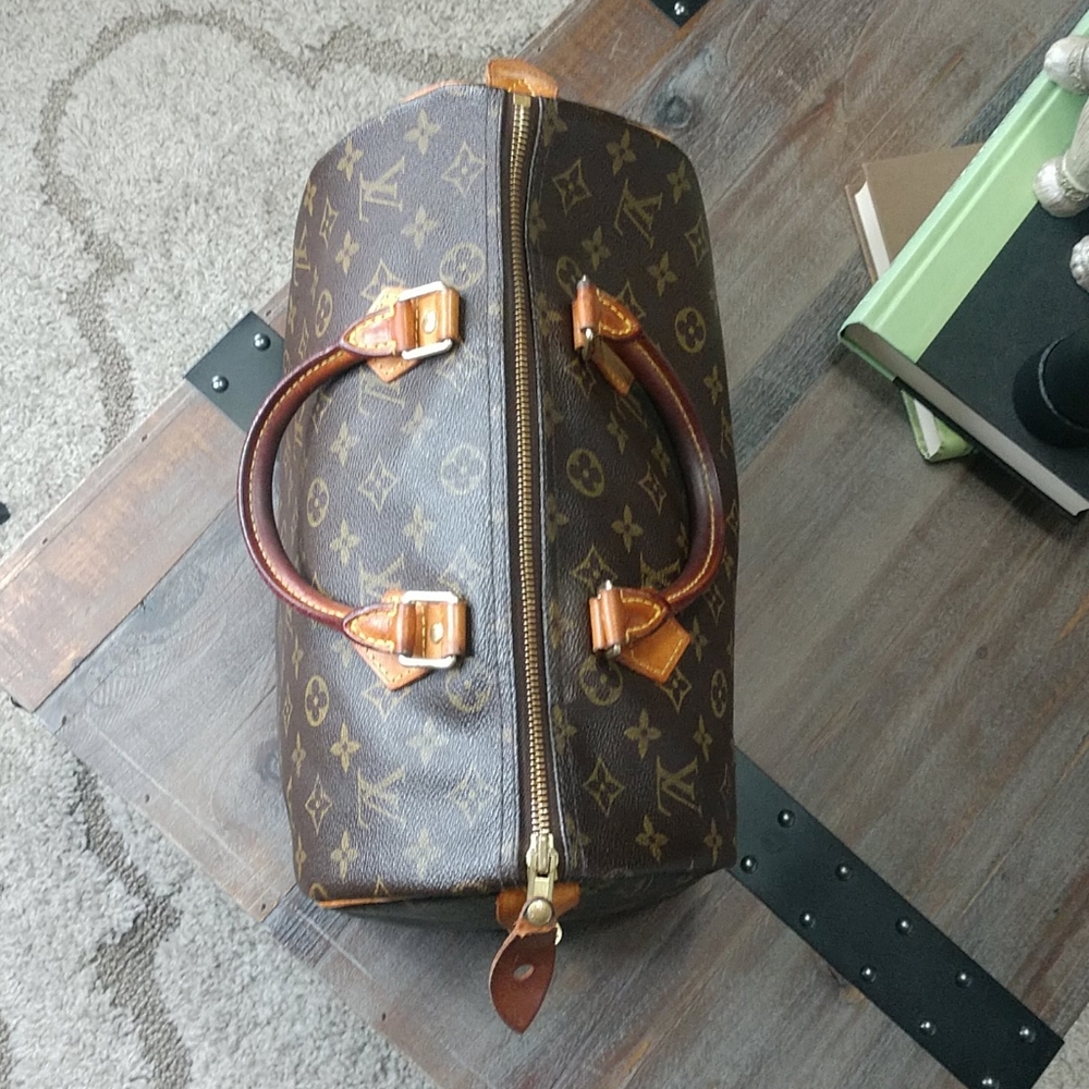 LOUIS VUITTON SPEEDY 30 *AUTHENTIC* - Picture 3 of 17